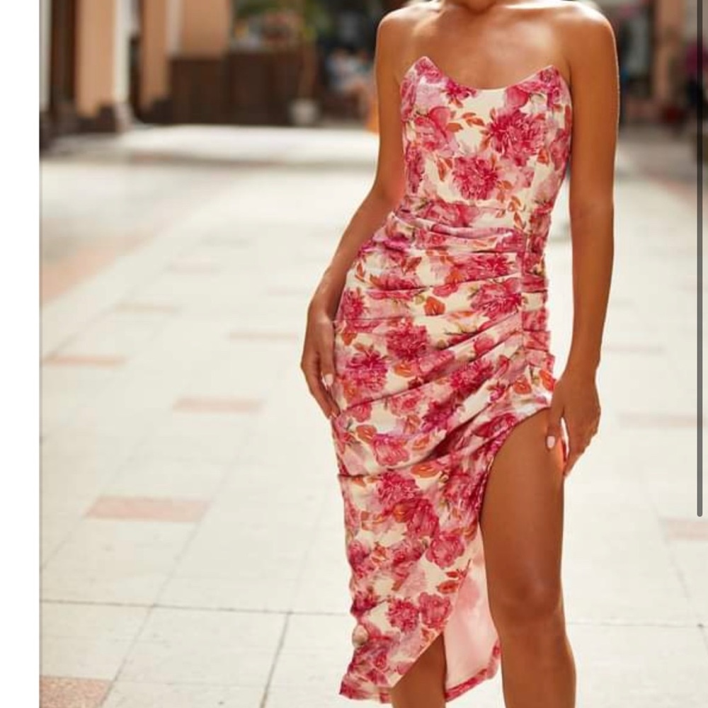 Alamour The Label Zinna Dress - Picture 1 of 4
